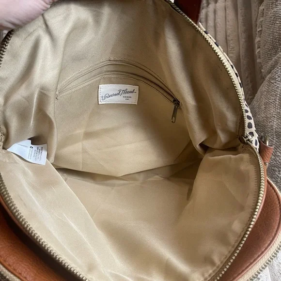 Universal Thread Leopard Print Tote with Brown Handles crossbody purse - Picture 6 of 9